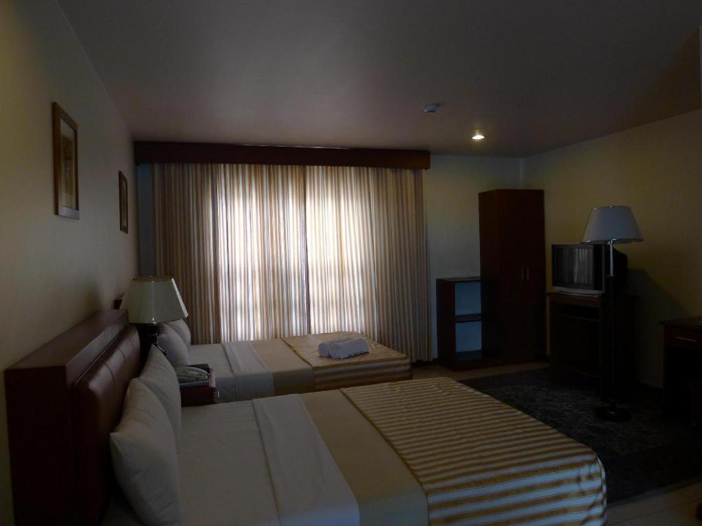 Hotel Cosmopolitan Baguio City Buitenkant foto