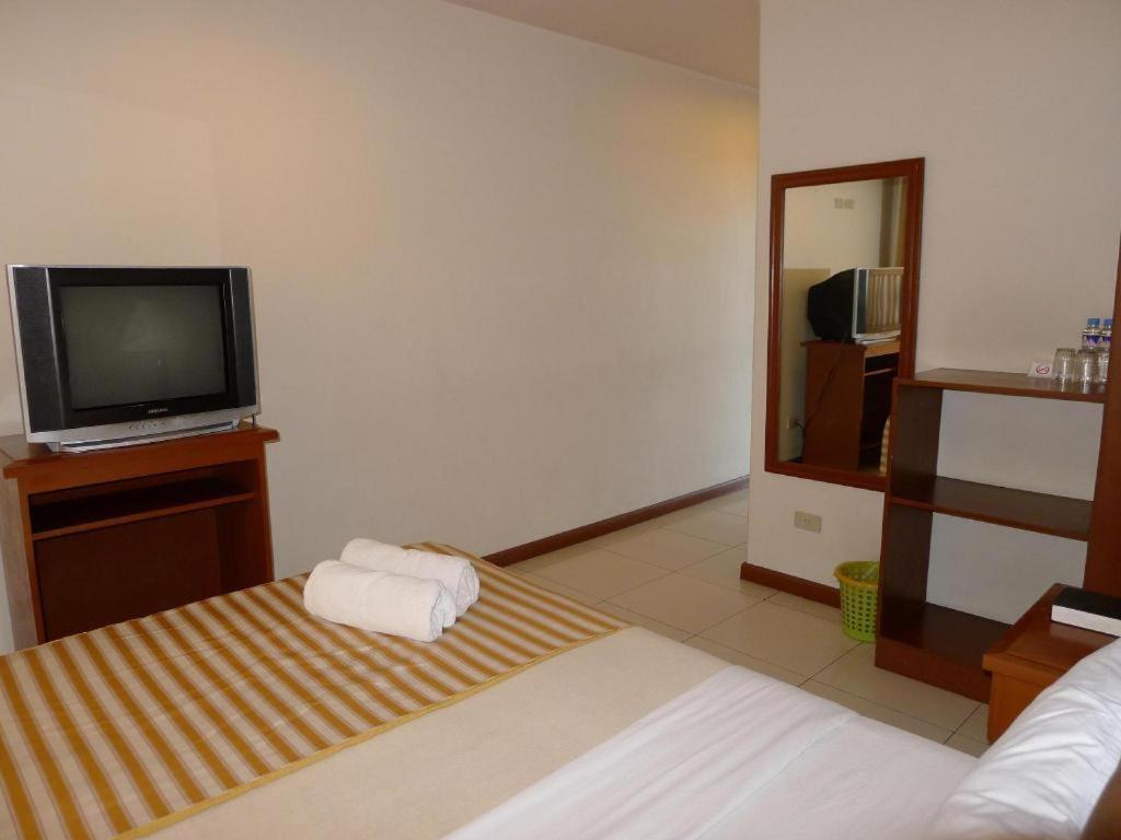 Hotel Cosmopolitan Baguio City Buitenkant foto