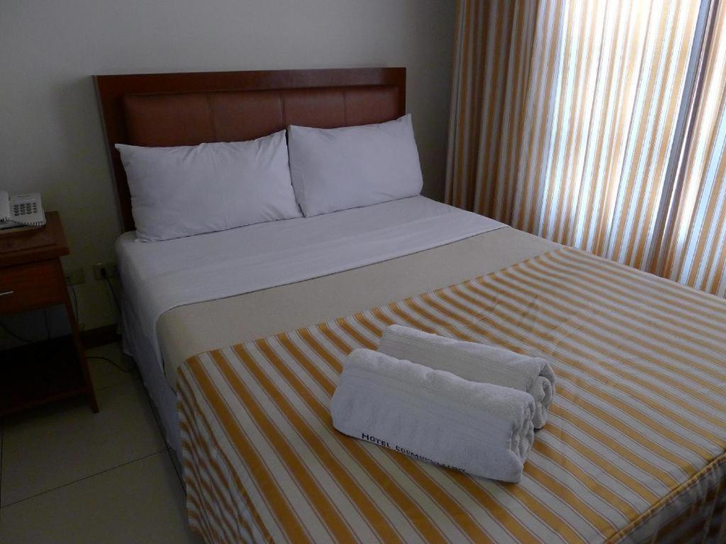 Hotel Cosmopolitan Baguio City Buitenkant foto