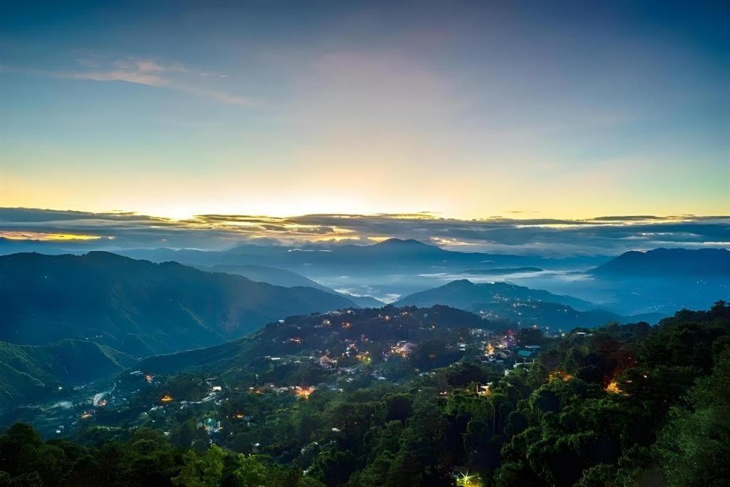 Hotel Cosmopolitan Baguio City Buitenkant foto